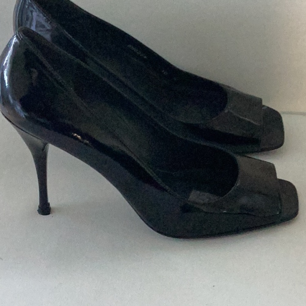 Stuart Weitzman Black Peep Toe Black Patent Leather Size 10